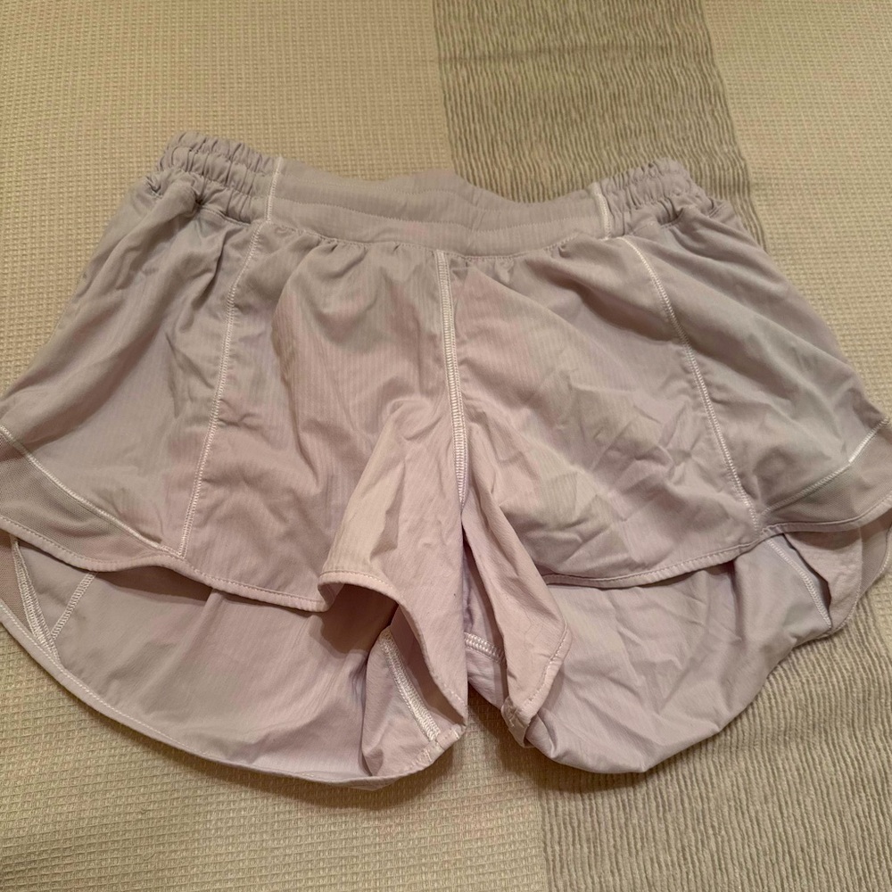 Lululemon size 6 four inch